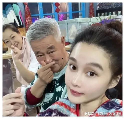 娱乐圈里吃瓜的,揭秘明星幕后故事 第3张 娱乐圈里吃瓜的,揭秘明星幕后故事 第3张